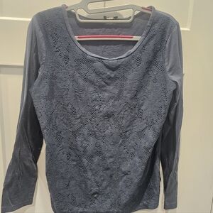 Ann Taylor Blue Lace Front Long Sleeve Top Women’s Size Medium